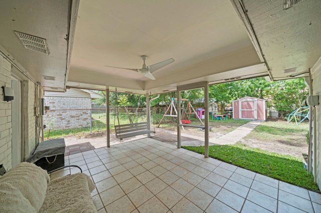 7518 Deadwood Drive, Houston, TX 77040