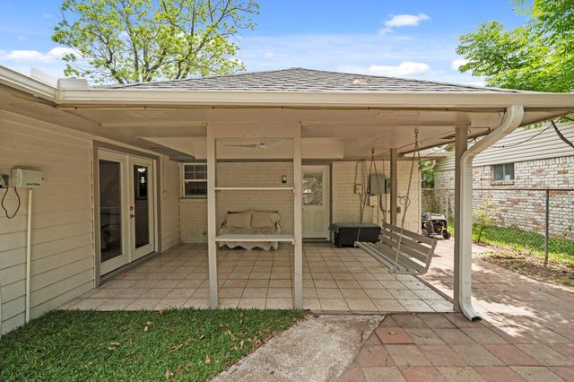 7518 Deadwood Drive, Houston, TX 77040