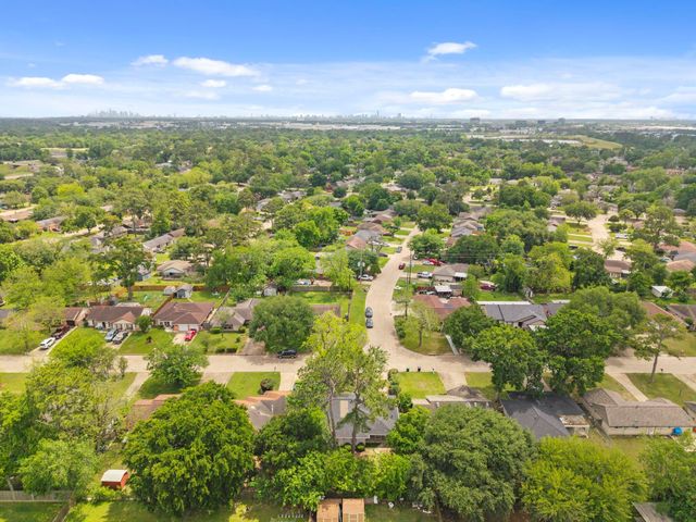 7518 Deadwood Drive, Houston, TX 77040