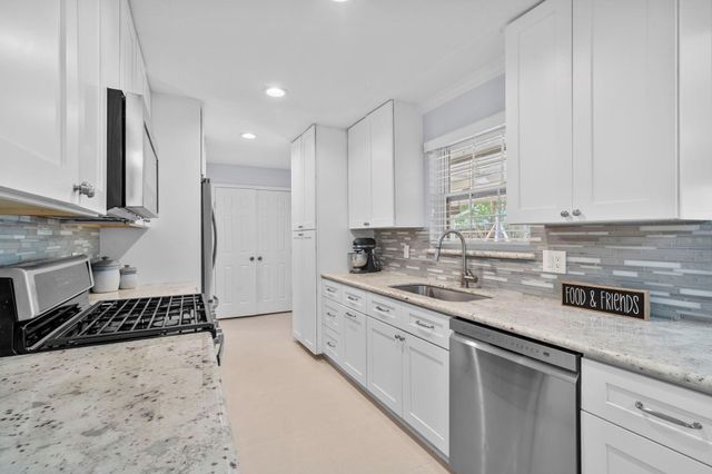 7518 Deadwood Drive, Houston, TX 77040