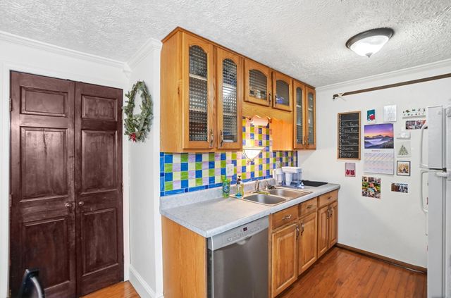 876 Kyle Avenue, Columbus, OH 43207