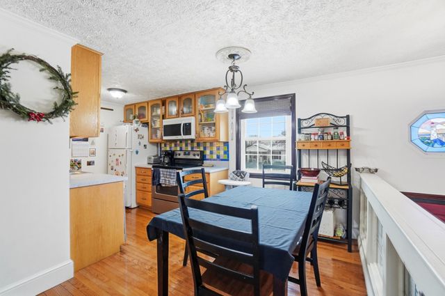 876 Kyle Avenue, Columbus, OH 43207