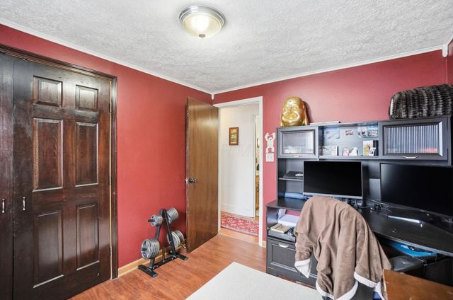 876 Kyle Avenue, Columbus, OH 43207