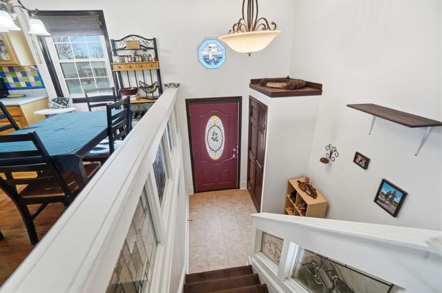 876 Kyle Avenue, Columbus, OH 43207