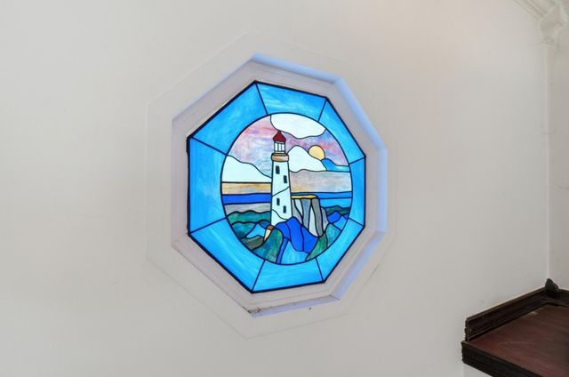 876 Kyle Avenue, Columbus, OH 43207