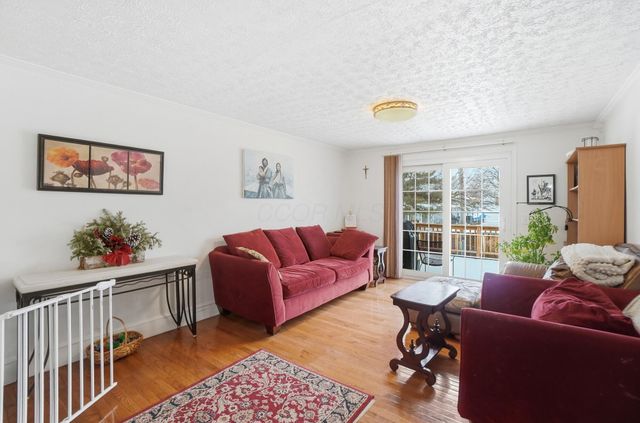 876 Kyle Avenue, Columbus, OH 43207