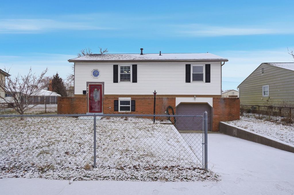 876 Kyle Avenue, Columbus, OH 43207