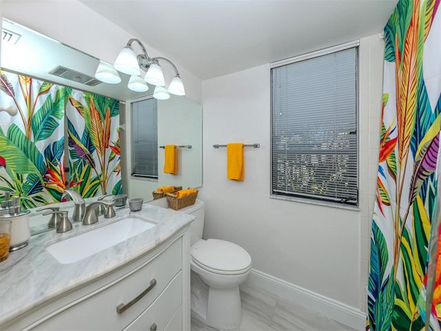 200 WOODLAND DRIVE, Osprey, FL 34229