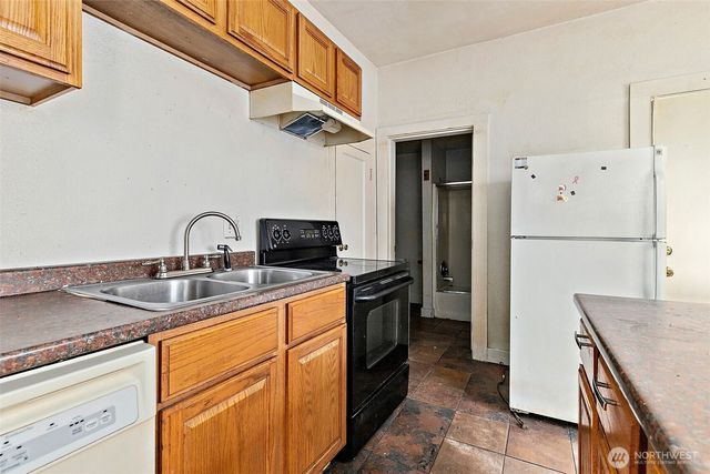 2371 S Yakima Avenue, Tacoma, WA 98405