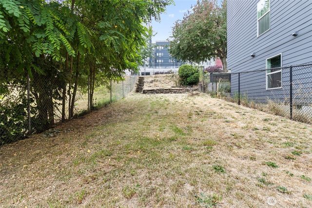 2371 S Yakima Avenue, Tacoma, WA 98405