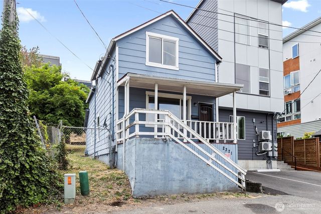 2371 S Yakima Avenue, Tacoma, WA 98405