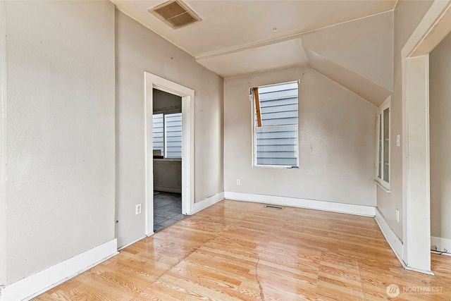 2371 S Yakima Avenue, Tacoma, WA 98405