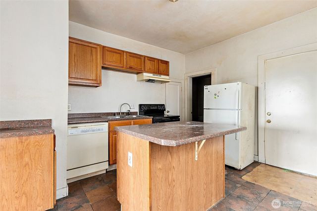 2371 S Yakima Avenue, Tacoma, WA 98405