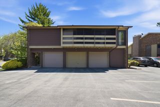 1 W Stonebridge Court 1C, Palos Hills, IL 60465