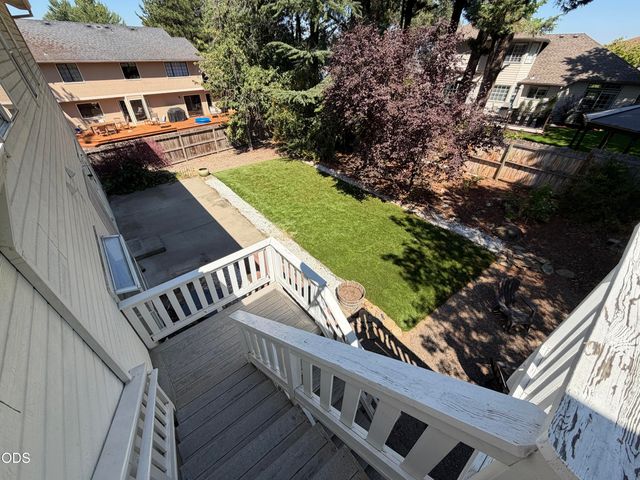 3223 Parkview Court, Medford, OR 97504