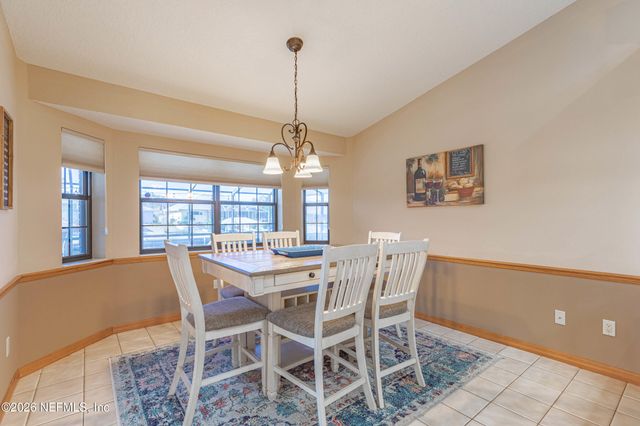 27 CHERRYTREE Court, Palm Coast, FL 32137