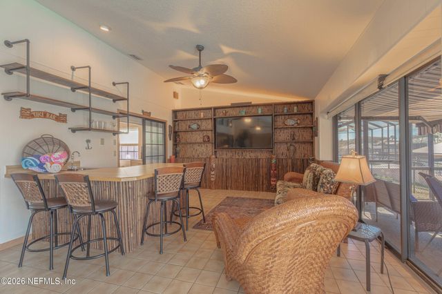 27 CHERRYTREE Court, Palm Coast, FL 32137