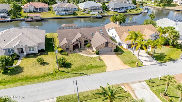 27 CHERRYTREE Court, Palm Coast, FL 32137