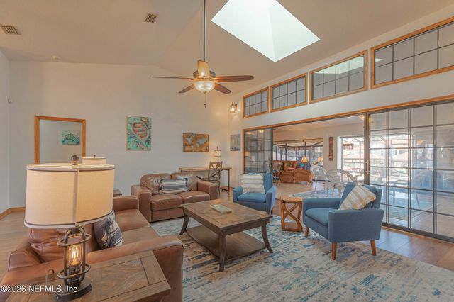 27 CHERRYTREE Court, Palm Coast, FL 32137