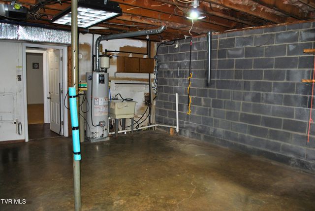 5919 Carters Valley Road, Church Hill, TN 37642