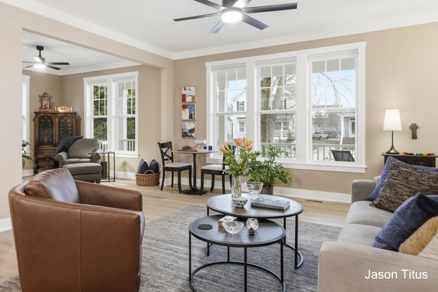 439 Summer Grove Drive 14, Douglas Vllg, MI 49406