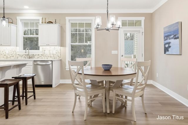 439 Summer Grove Drive 14, Douglas Vllg, MI 49406