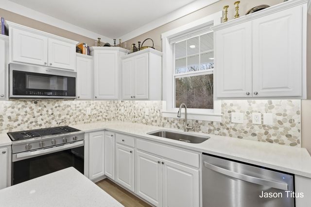 439 Summer Grove Drive 14, Douglas Vllg, MI 49406