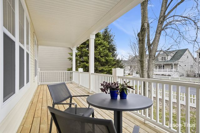 439 Summer Grove Drive 14, Douglas Vllg, MI 49406