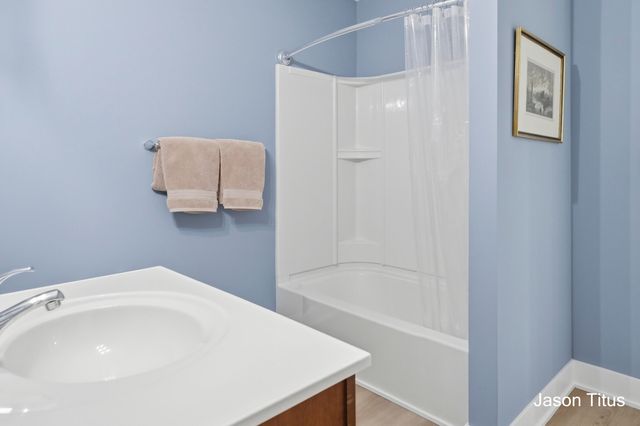 439 Summer Grove Drive 14, Douglas Vllg, MI 49406