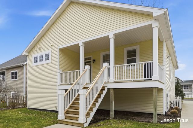 439 Summer Grove Drive 14, Douglas Vllg, MI 49406