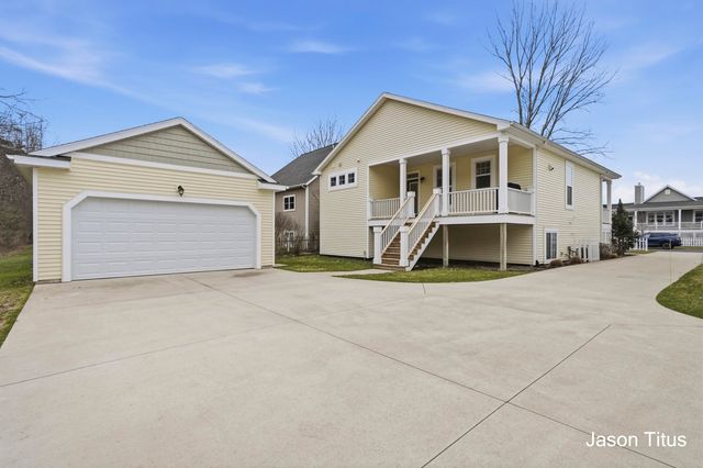 439 Summer Grove Drive 14, Douglas Vllg, MI 49406