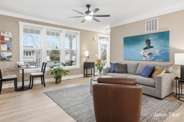 439 Summer Grove Drive 14, Douglas Vllg, MI 49406