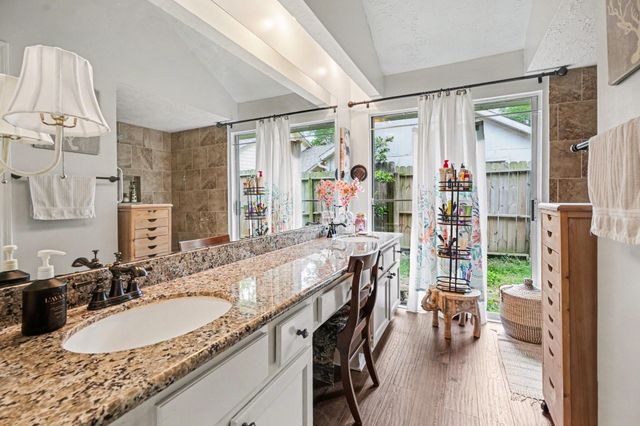 16810 Finewood Way, Houston, TX 77058