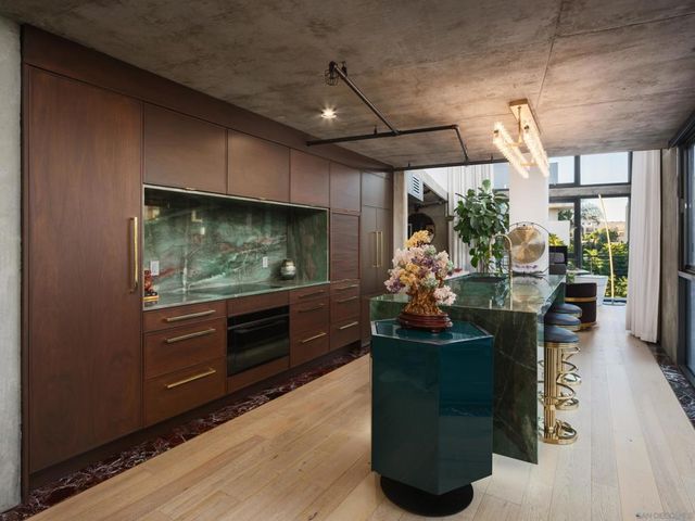 1780 Kettner Blvd 305, San Diego, CA 92101