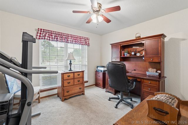 1313 Fairfax Court, Yukon, OK 73099