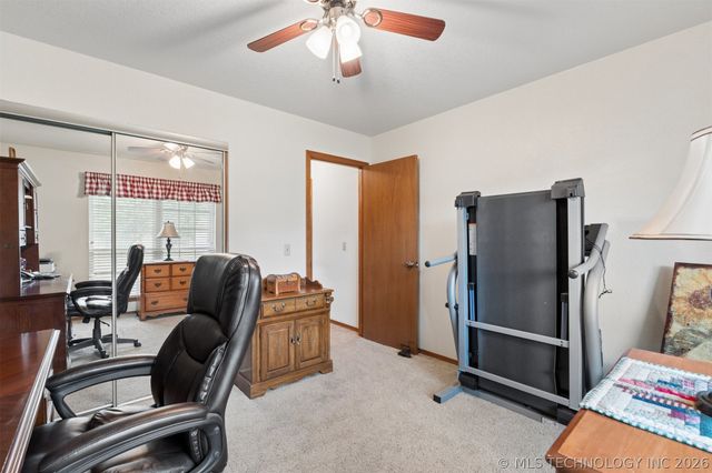 1313 Fairfax Court, Yukon, OK 73099
