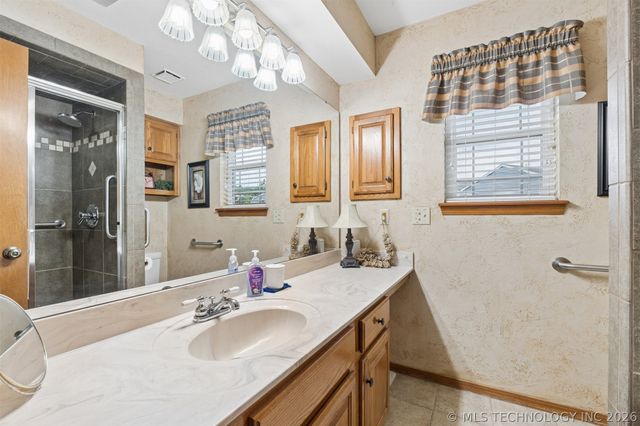 1313 Fairfax Court, Yukon, OK 73099