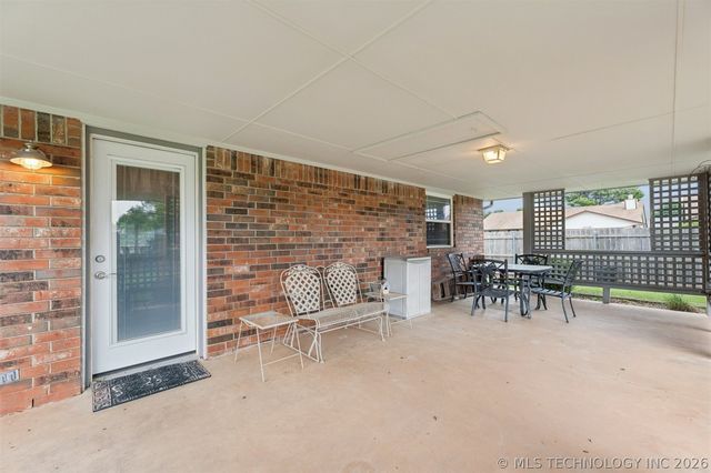 1313 Fairfax Court, Yukon, OK 73099