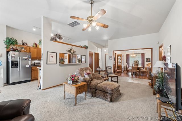 1313 Fairfax Court, Yukon, OK 73099