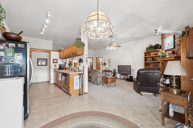 1313 Fairfax Court, Yukon, OK 73099