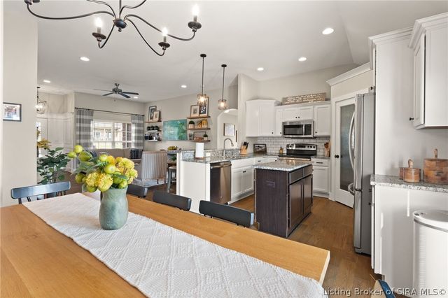 5618 Covington Drive, Charlestown, IN 47111