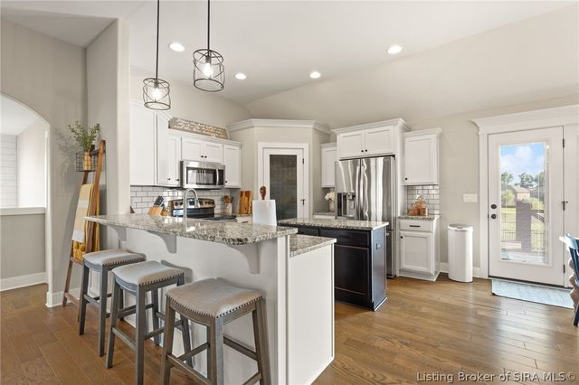 5618 Covington Drive, Charlestown, IN 47111