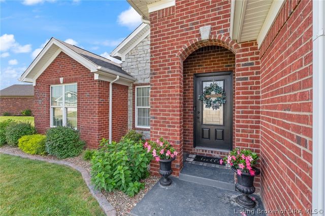 5618 Covington Drive, Charlestown, IN 47111