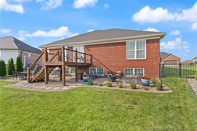 5618 Covington Drive, Charlestown, IN 47111