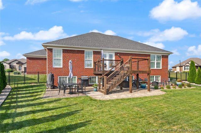 5618 Covington Drive, Charlestown, IN 47111