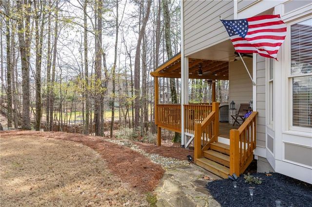 5622 Harbormist Drive, Powder Springs, GA 30127