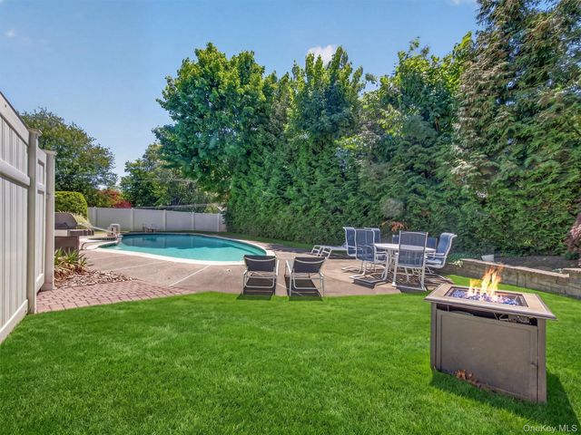 27 Concord Drive, New City, NY 10956