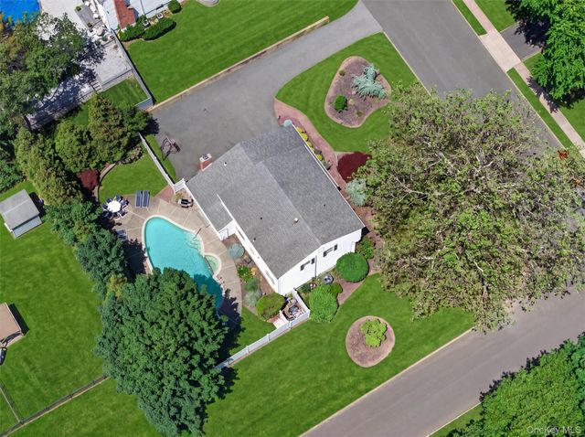 27 Concord Drive, New City, NY 10956