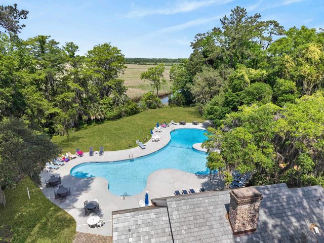 172 Tuckers Rd., Pawleys Island, SC 29585