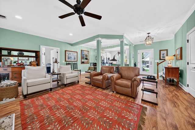 172 Tuckers Rd., Pawleys Island, SC 29585